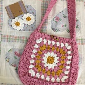 Pink Daisy Crochet Bag!!